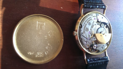 Universal Genève Golden Shadow Automatic solid 18 k superflat Microrotor vintage