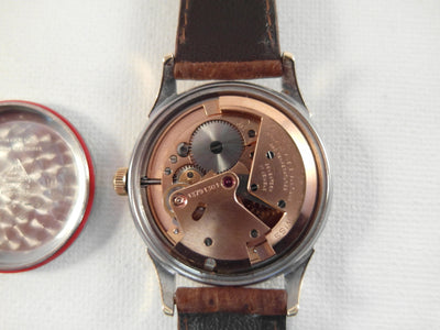 Omega Constellation Pie Pan + Honeycomb + Cross Hair dail ! Bumper caliber 354 vintage watch from 1951 (genuine Omega ostrich strap, Omega buckle, glass, crown, etc)