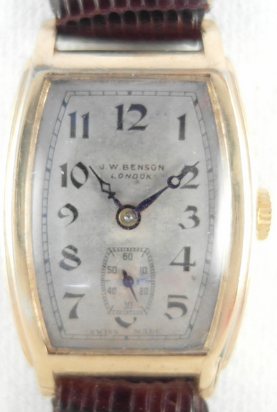 J.W. Benson London 9 k solid gold sub second oval model vintage